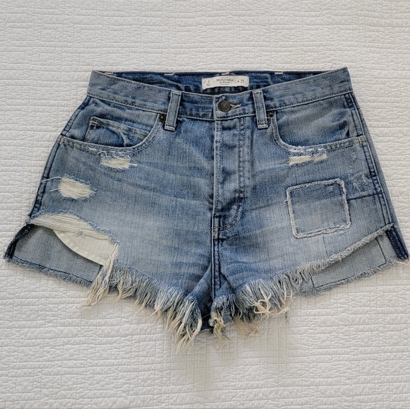 Abercrombie & Fitch Distressed Jean Shorts - Picture 13 of 14
